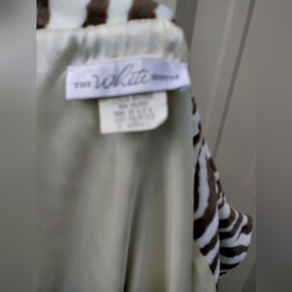 STYLISH ANIMAL PRINT DESIGN FAUX FUR COAT SIZE X-SMALL - Picture 6 of 6